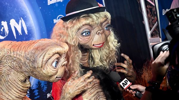 Heidi Klum and Janelle Monáe Wear Elaborate E.T. Costumes for their Halloween Parties