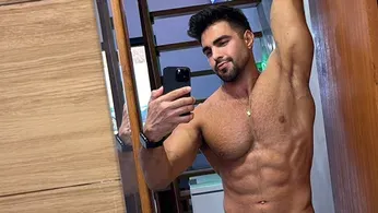 Jefferson Ferreira Shows and Tells but Mostly Shows
