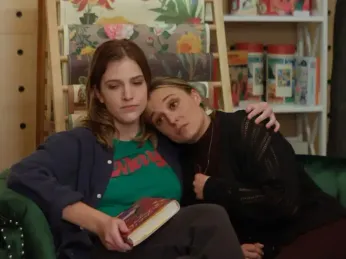 ‘The Christmas Writer’ delights – women’s romcom finds love and literary inspiration